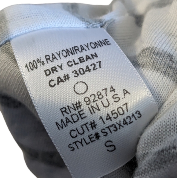 7 for all Mankind summer cardigan. No buttons grey and white horizontal stripes - Picture 4 of 7